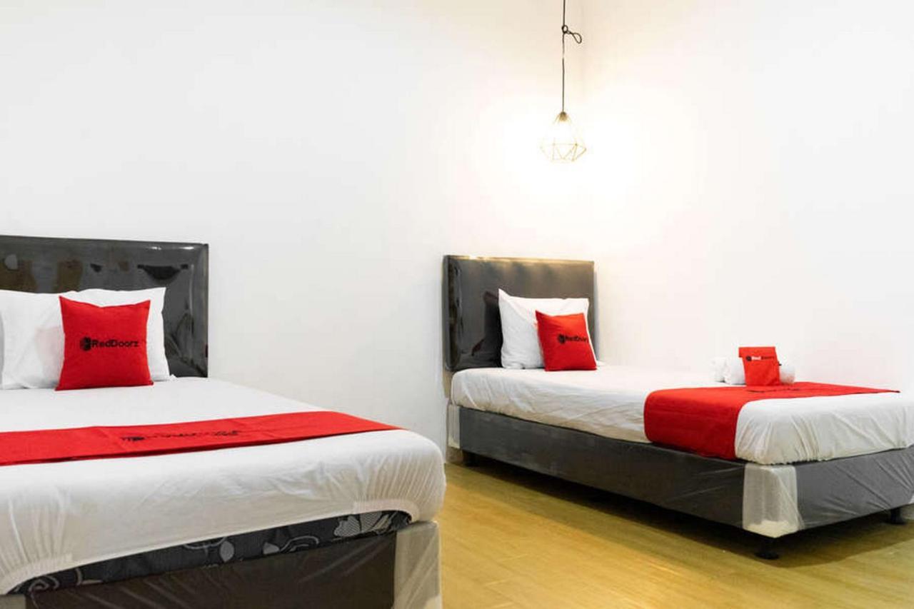 Reddoorz Near Sam Poo Kong 3 Semarang Ξενοδοχείο Εξωτερικό φωτογραφία